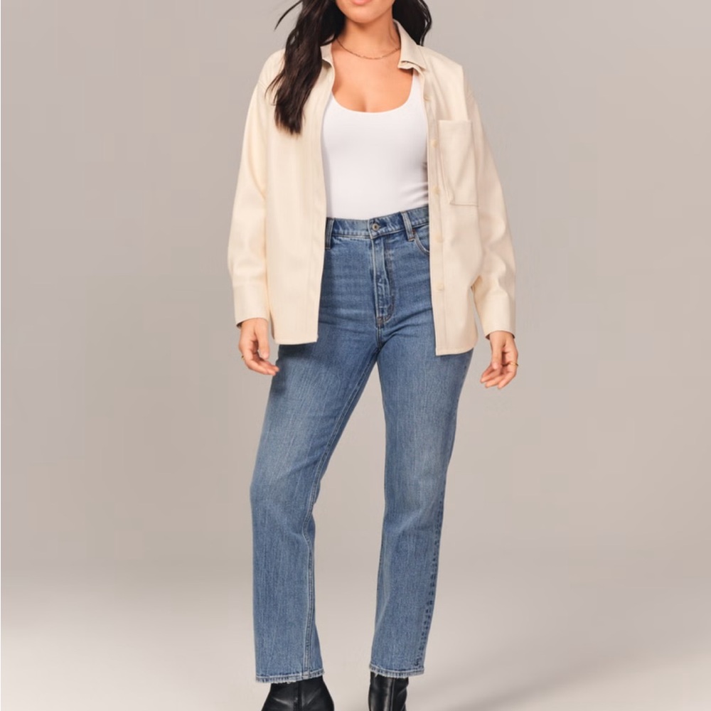Abercrombie & Fitch Curve Love High Rise Blue Jeans - Picture 5 of 5